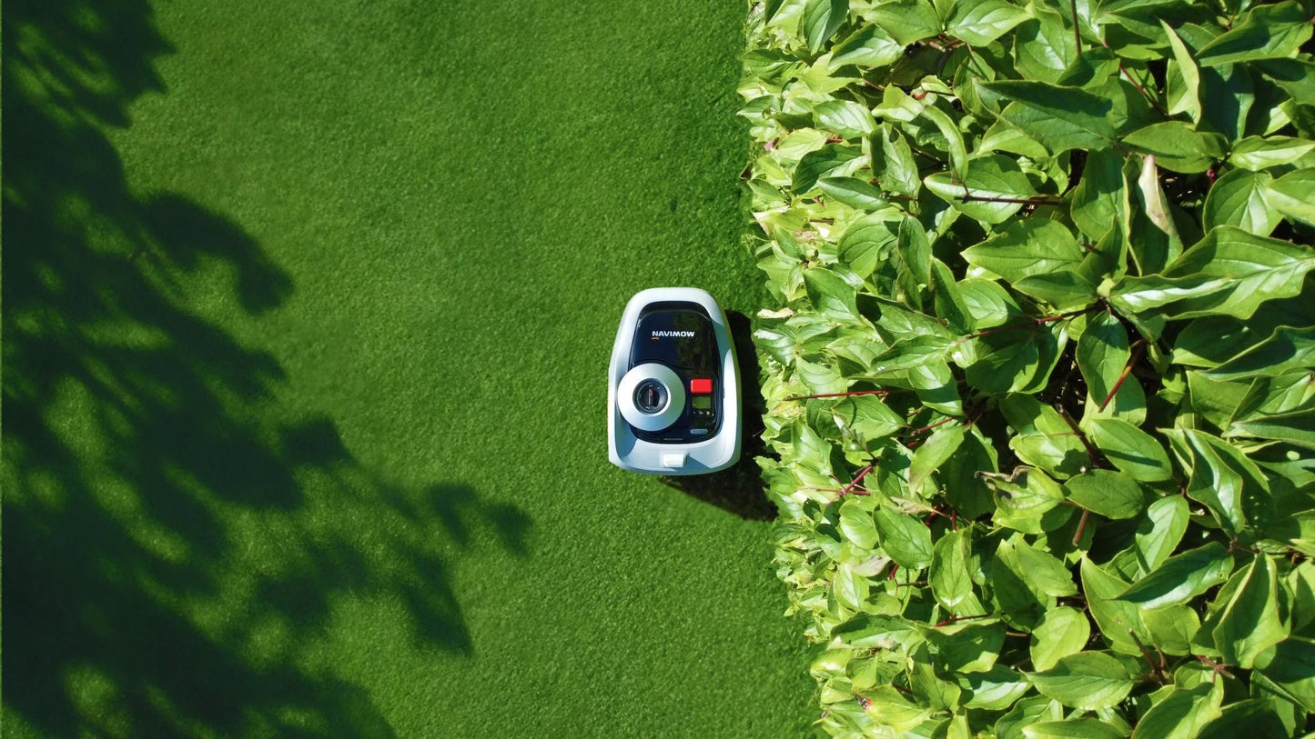 Robot Cortacésped sin cables perimetrales Segway Navimow Serie i 105E – (500 m² + Garaje GRATIS)