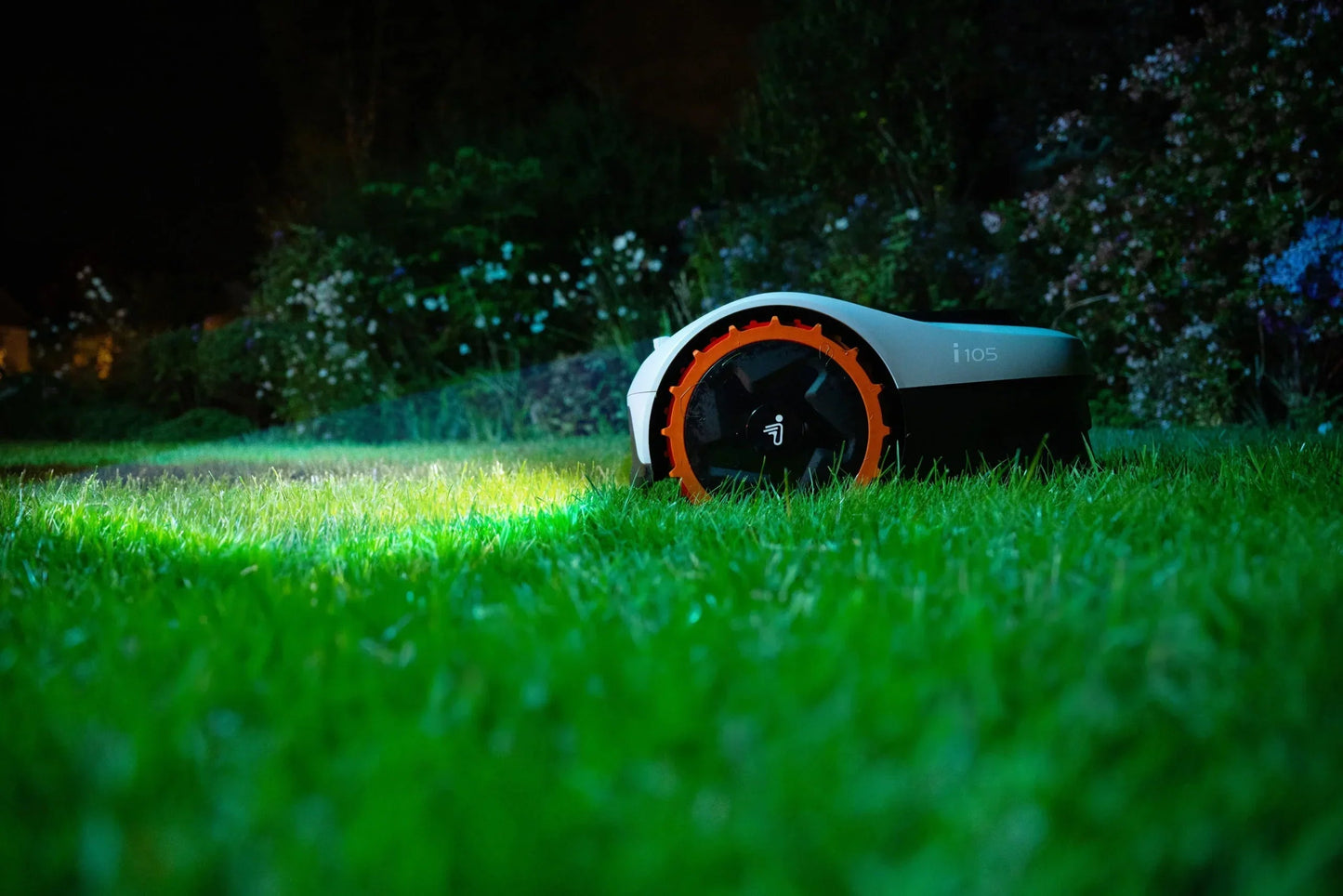 Robot Cortacésped sin cables perimetrales Segway Navimow Serie i 105E – (500 m² + Garaje GRATIS)